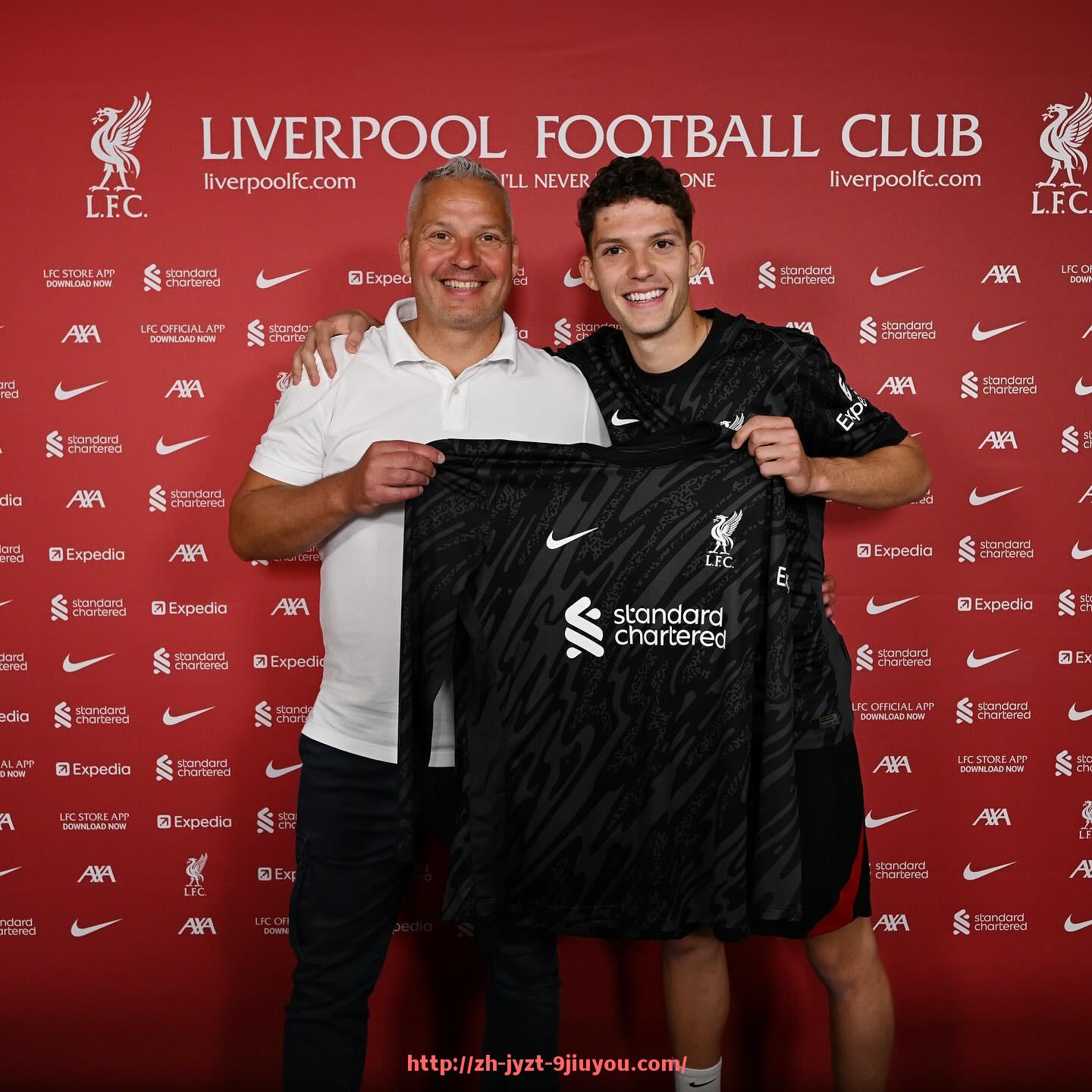 jiuyou九游娱乐-世俱杯场地草坪质量评估，场地条件对比赛发挥的影响